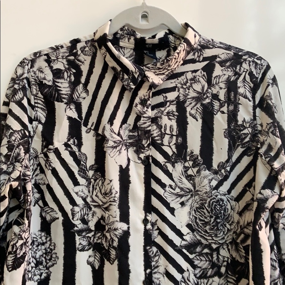 H&M Stripes & Roses Top - Picture 4 of 4